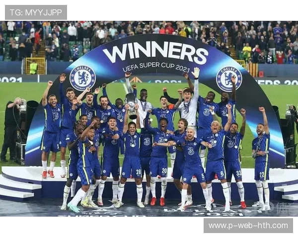 切尔西两翼横向推进持续制造威胁——蓝军的进攻艺术与现代足球之美